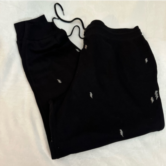 9.2023 Honeydew stormy sweats - Picture 1 of 1